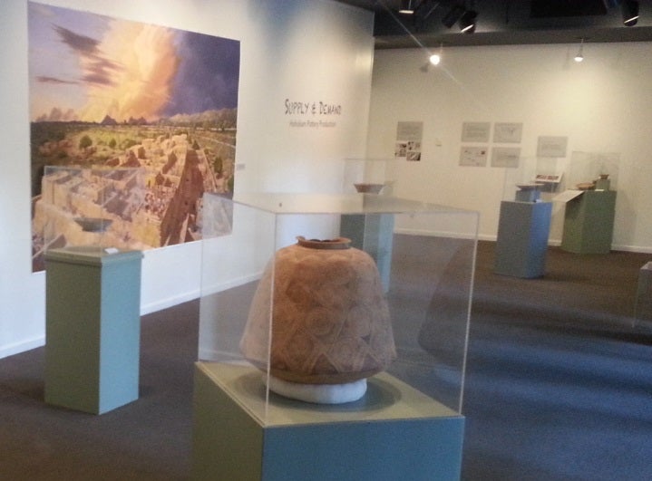 photo of Hohokam ceramic vessel on display