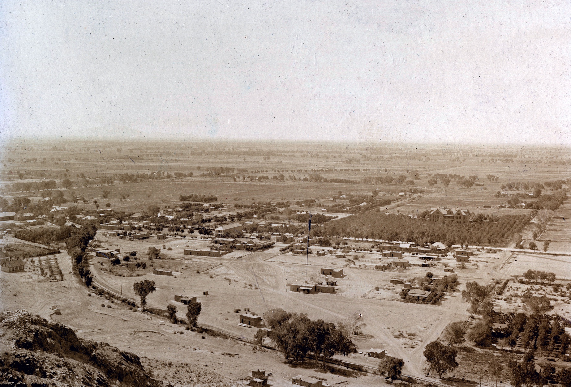 Image credit: Unknown photographer, “View of Tempe-Looking Southeast from Tempe Butte,” c. 1900. Borrowed from the Tempe Historical Museum (Donor: Hayden Family. Catalog number: 1987.1.210).