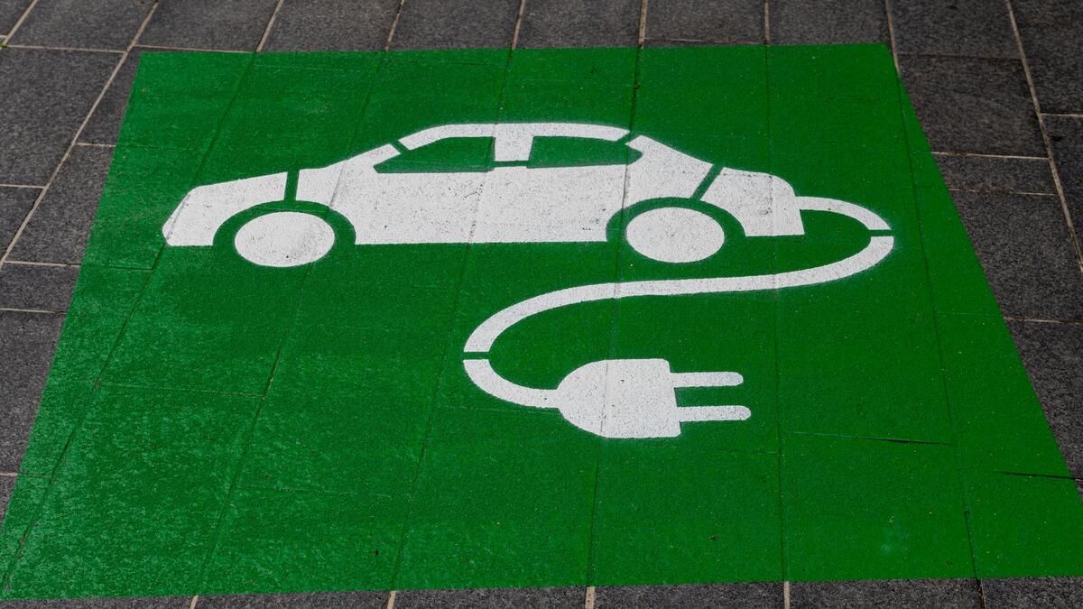 New Tools for Science Policy: Quantity over Quality - How to Solve Electric Vehicle Charging Infrastructure